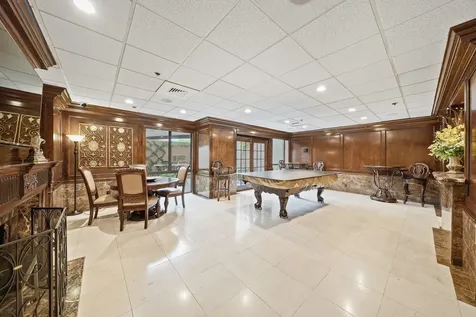 3525 Sage Road 404 Houston TX 77056