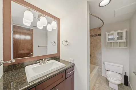 3525 Sage Road 404 Houston TX 77056