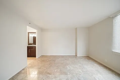3525 Sage Road 404 Houston TX 77056