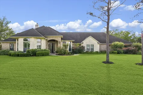 3391 Clearwood Circle Alvin TX 77511