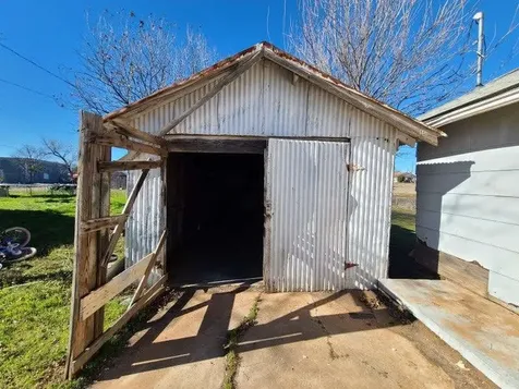 503 N Electra Street Electra TX 76360