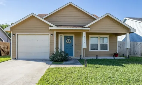 2113 W Gulf Street Baytown TX 77520