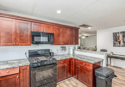 2113 W Gulf Street Baytown TX 77520