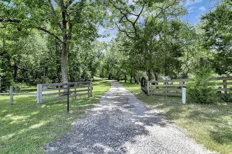 28030 Highway 6 Hempstead TX 77445