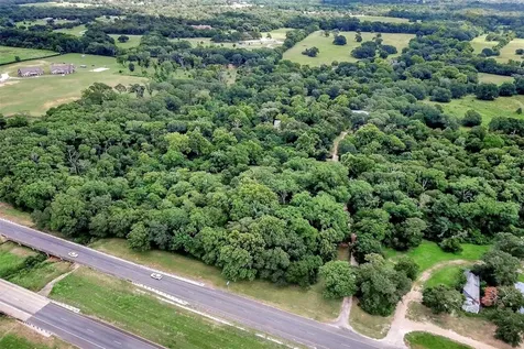 28030 Highway 6 Hempstead TX 77445