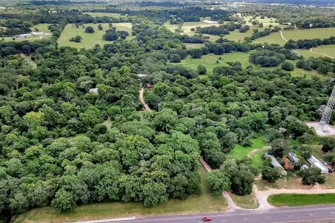 28030 Highway 6 Hempstead TX 77445