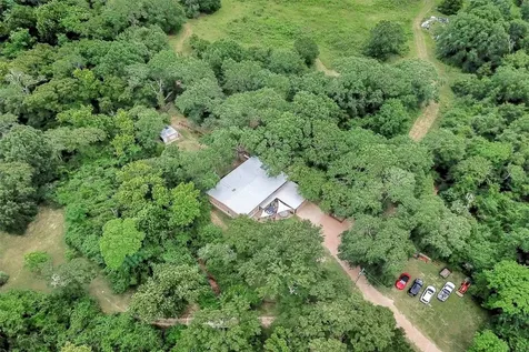 28030 Highway 6 Hempstead TX 77445