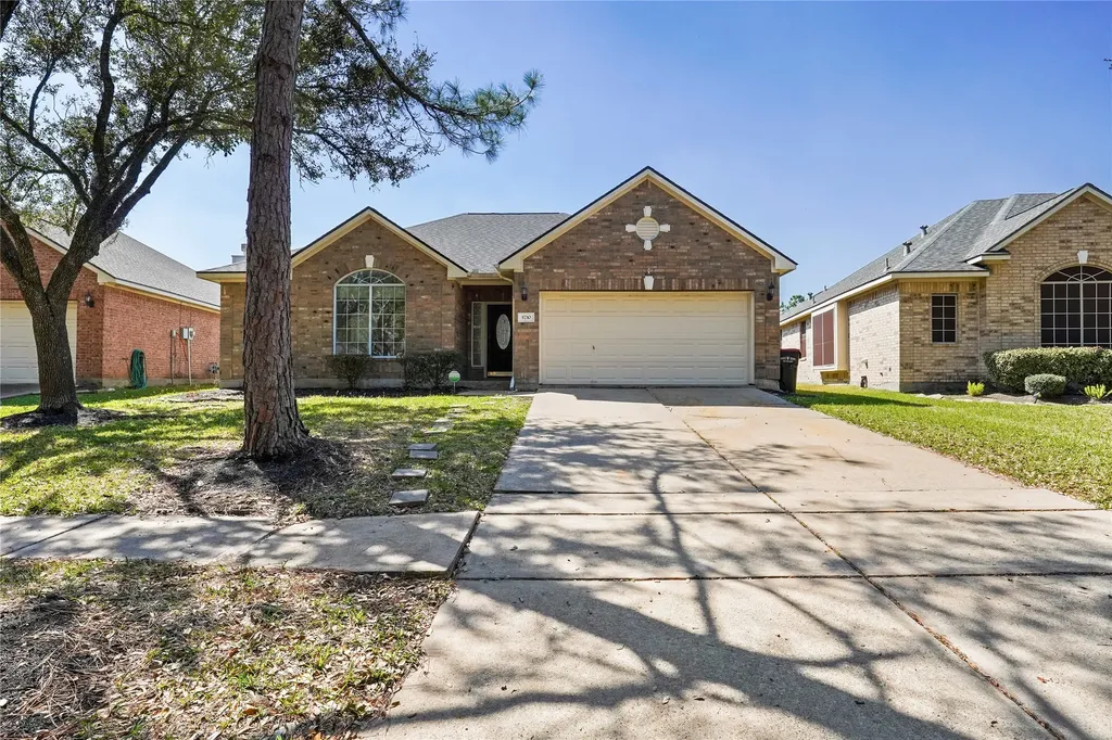 5710 Shady Hollow Court Rosharon TX 77583