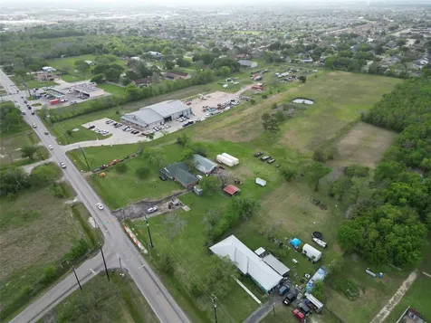 2319 W Cedar Bayou Lynchburg Road Baytown TX 77521