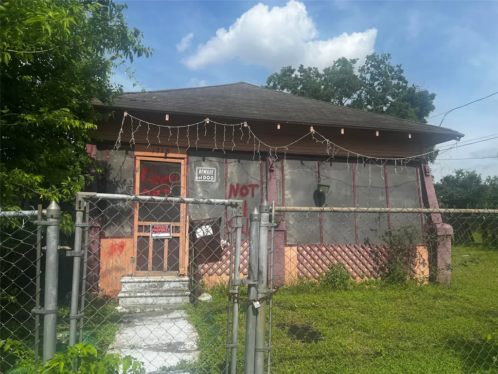 1718 Pannell Street Houston TX 77020
