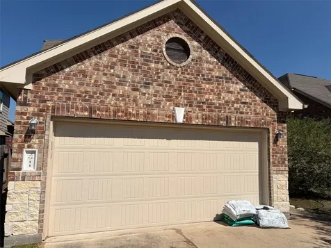 2911 Lake Drive Katy TX 77494