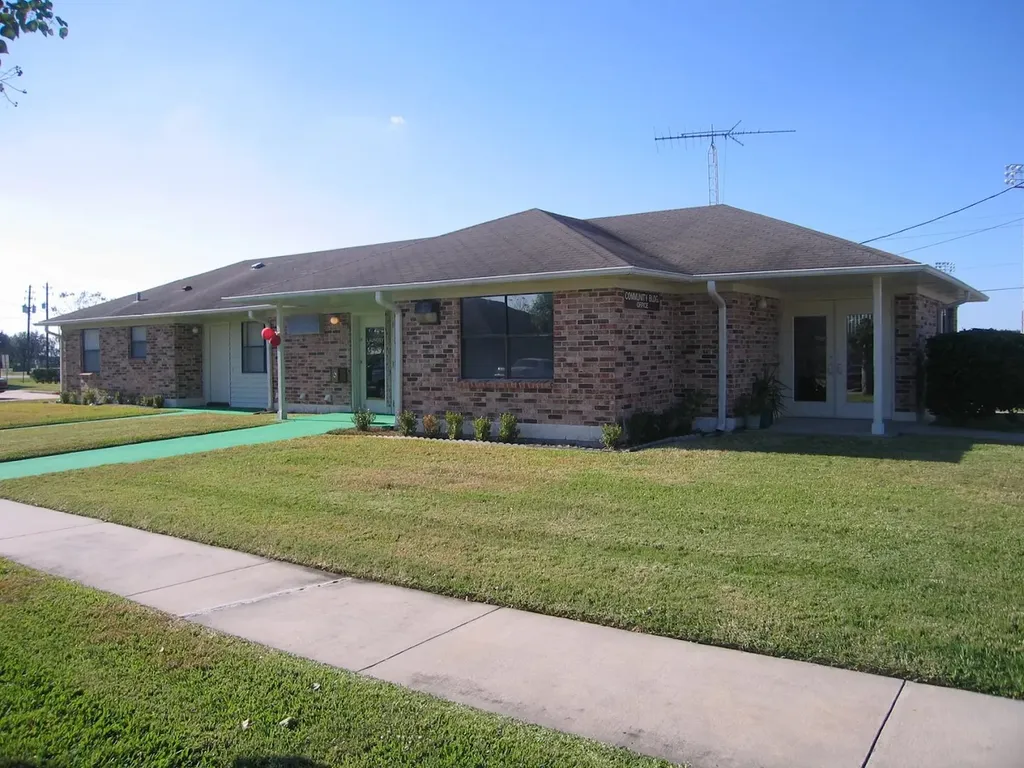 1207 Miracle Drive Edna TX 77957