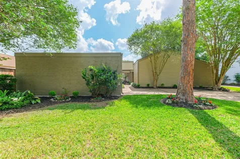 10727 Villa Lea Lane Houston TX 77071