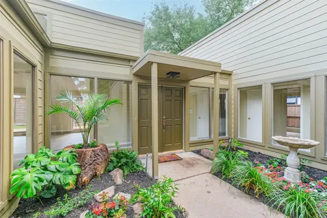 10727 Villa Lea Lane Houston TX 77071