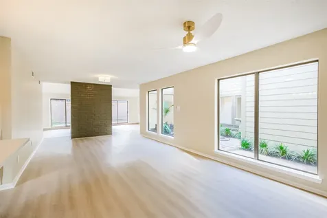 10727 Villa Lea Lane Houston TX 77071