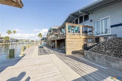 189 Driftwood Drive City By The Sea TX 78336