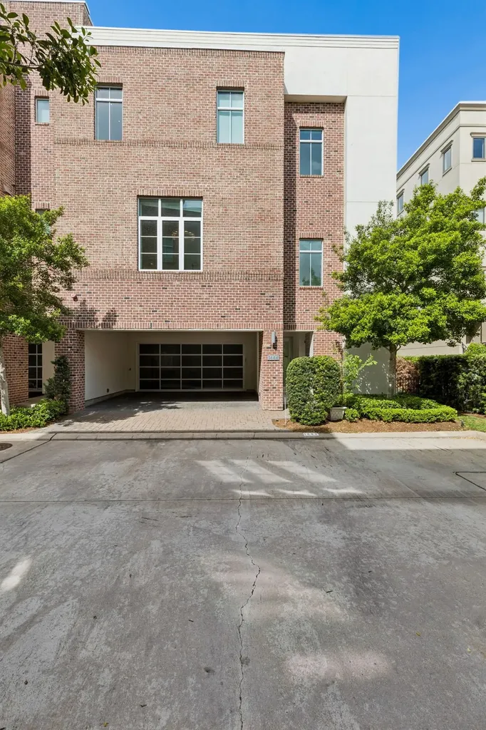 1444 Lake Pointe Parkway Sugar Land TX 77478