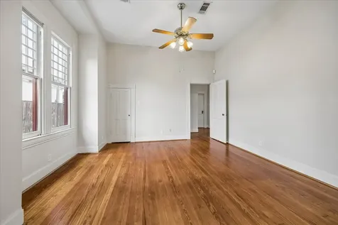 1846 Arlington Street Houston TX 77008