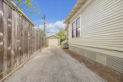 1846 Arlington Street Houston TX 77008