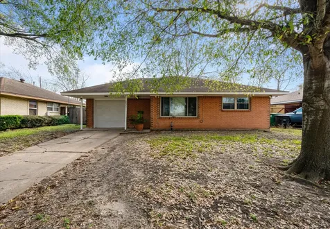 2423 Metz Street Houston TX 77034