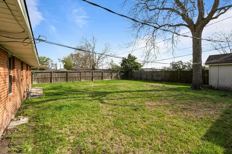 2423 Metz Street Houston TX 77034