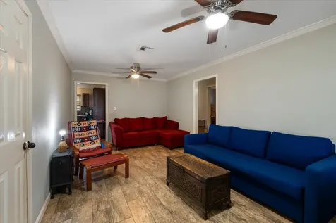 2423 Metz Street Houston TX 77034