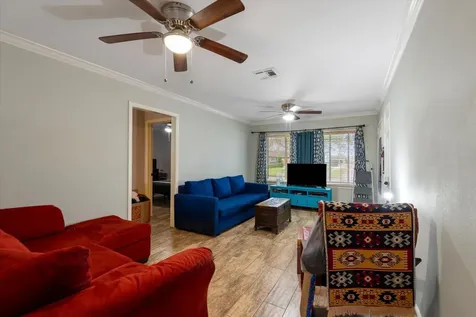 2423 Metz Street Houston TX 77034