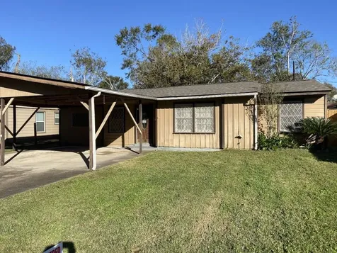 5939 Belarbor Street Houston TX 77033