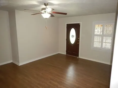 5939 Belarbor Street Houston TX 77033