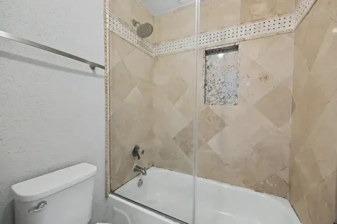 18511 Egret Bay Boulevard 511 Webster TX 77058