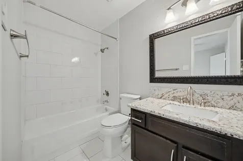 18511 Egret Bay Boulevard 511 Webster TX 77058