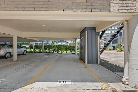 18511 Egret Bay Boulevard 511 Webster TX 77058