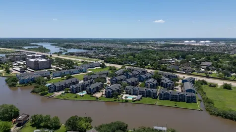 18511 Egret Bay Boulevard 511 Webster TX 77058