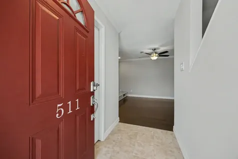 18511 Egret Bay Boulevard 511 Webster TX 77058