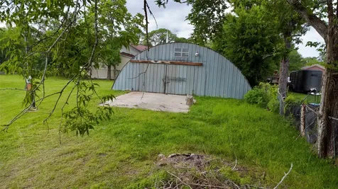 400 Dreamland Avenue Crosby TX 77532