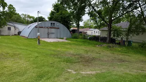 400 Dreamland Avenue Crosby TX 77532
