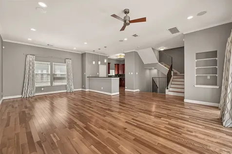 1107 Saint Charles Street Houston TX 77003