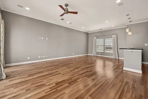 1107 Saint Charles Street Houston TX 77003