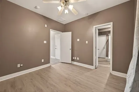 1107 Saint Charles Street Houston TX 77003