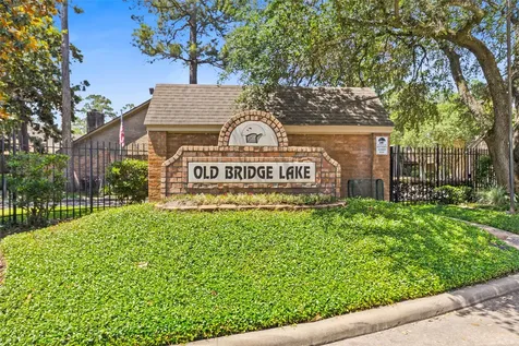 200 Old Bridge Lake Houston TX 77069