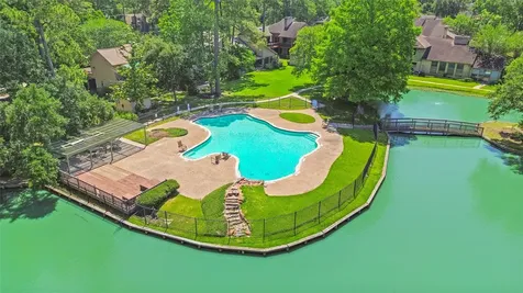 200 Old Bridge Lake Houston TX 77069