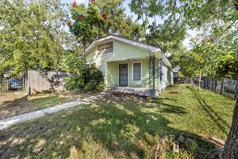 222 E James Street Baytown TX 77520