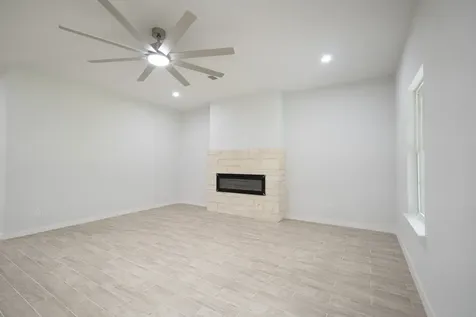 1865 Road 66116 Dayton TX 77535