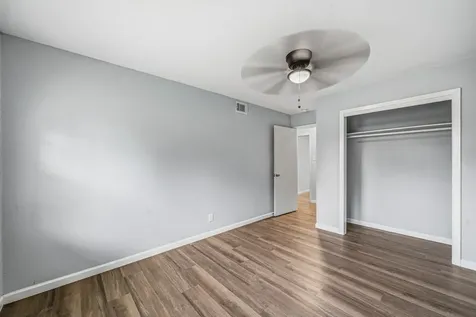 5859 Flamingo Drive Houston TX 77033