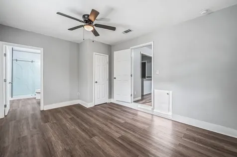 5859 Flamingo Drive Houston TX 77033