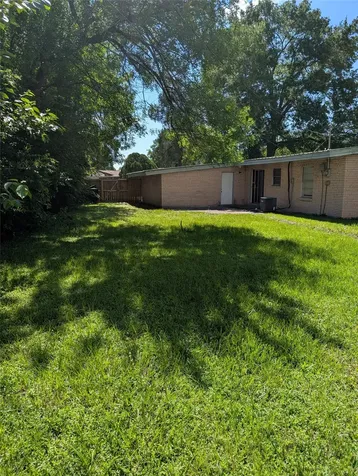 146 W Brenda Street Houston TX 77076