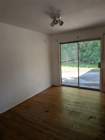 146 W Brenda Street Houston TX 77076