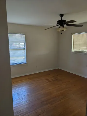 146 W Brenda Street Houston TX 77076