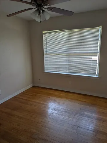 146 W Brenda Street Houston TX 77076