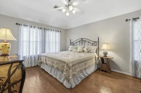 194 W Kentwick Place Conroe TX 77384